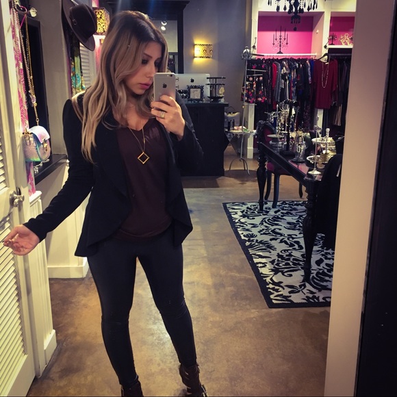 Spanx Vegan Leather Leggings Black - Picture 3 of 4